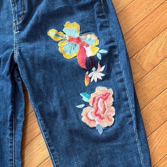 Tommy Hilfiger Blue Floral Embroidered Women's Jeans - Picture 6 of 10